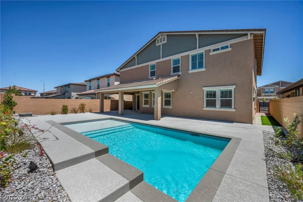 1137 Green Lovebird, Henderson, NV 89011
