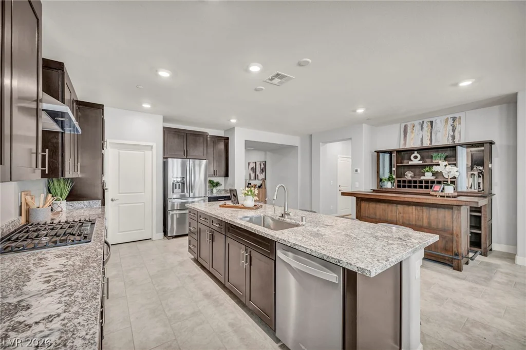 1137 Green Lovebird, Henderson, NV 89011