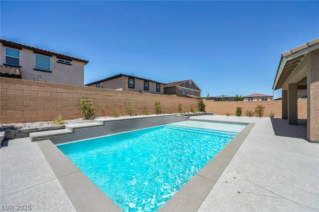 1137 Green Lovebird, Henderson, NV 89011