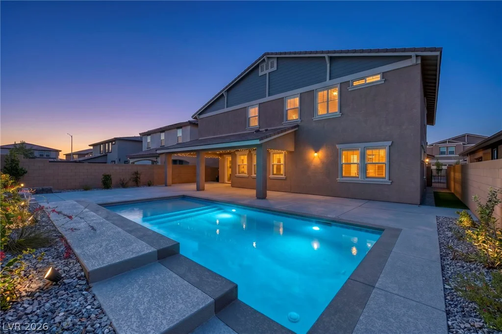 1137 Green Lovebird, Henderson, NV 89011