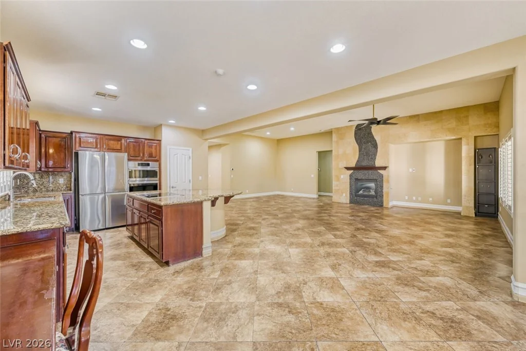 6427 Collingsworth, Las Vegas, NV 89131