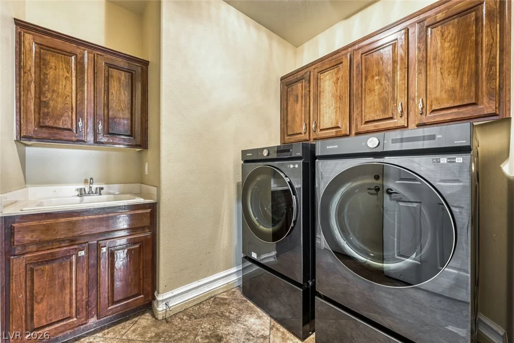 6427 Collingsworth, Las Vegas, NV 89131