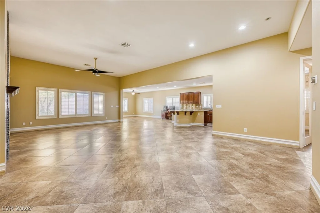 6427 Collingsworth, Las Vegas, NV 89131