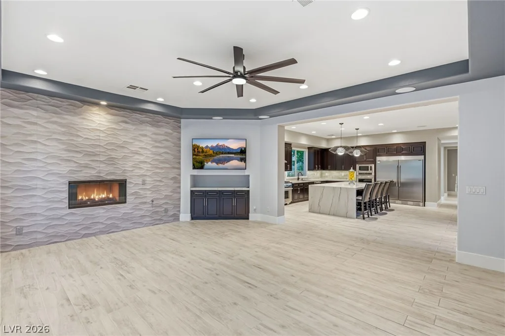 12016 Port Labelle, Las Vegas, NV 89141