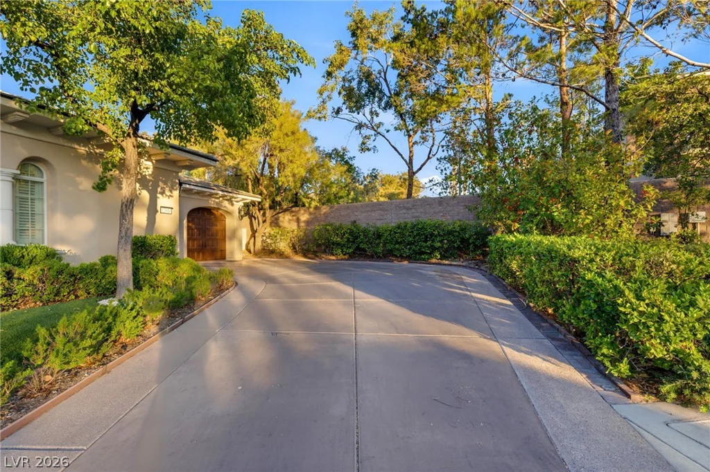 12016 Port Labelle, Las Vegas, NV 89141