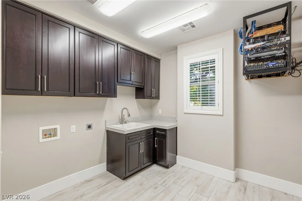 12016 Port Labelle, Las Vegas, NV 89141