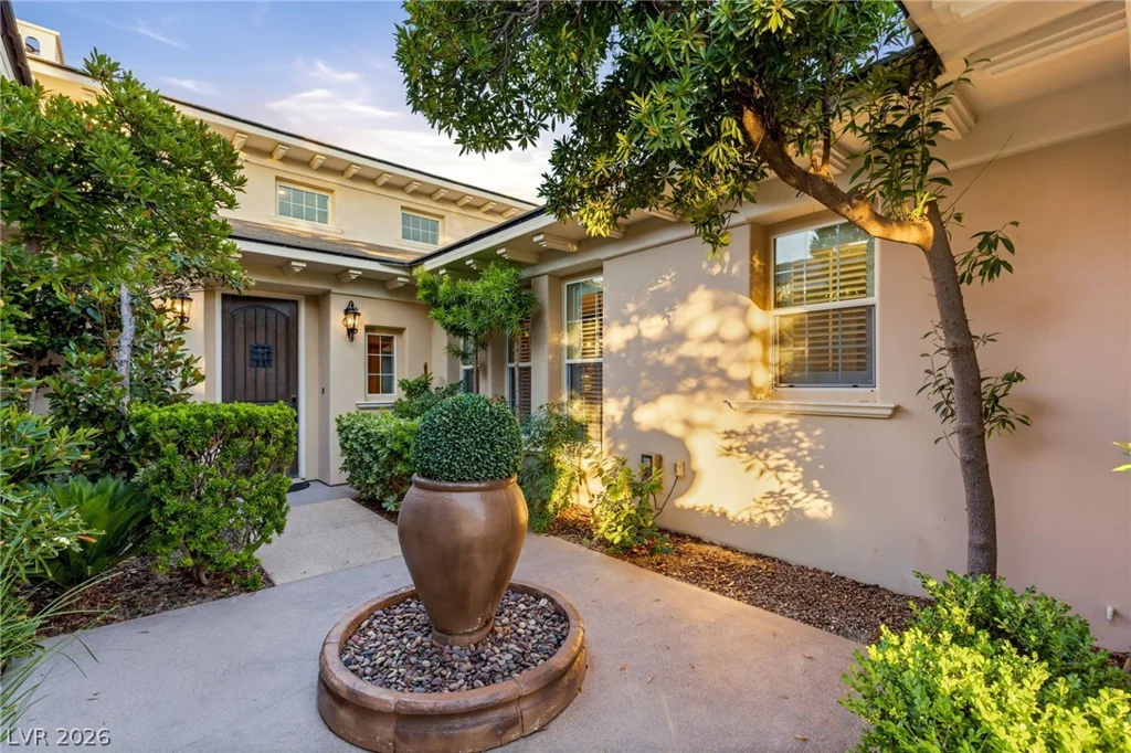 12016 Port Labelle, Las Vegas, NV 89141