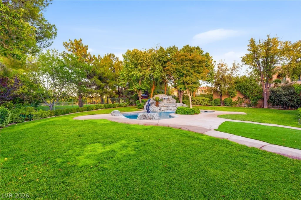 12016 Port Labelle, Las Vegas, NV 89141