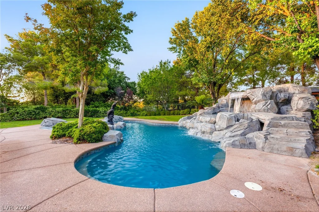 12016 Port Labelle, Las Vegas, NV 89141
