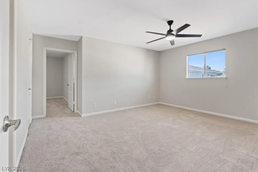 669 Oakmont, Las Vegas, NV 89109