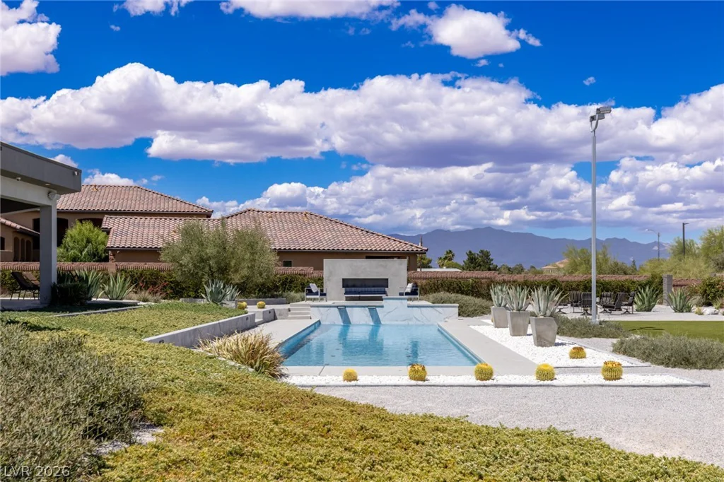 4050 Tomsik, Las Vegas, NV 89129