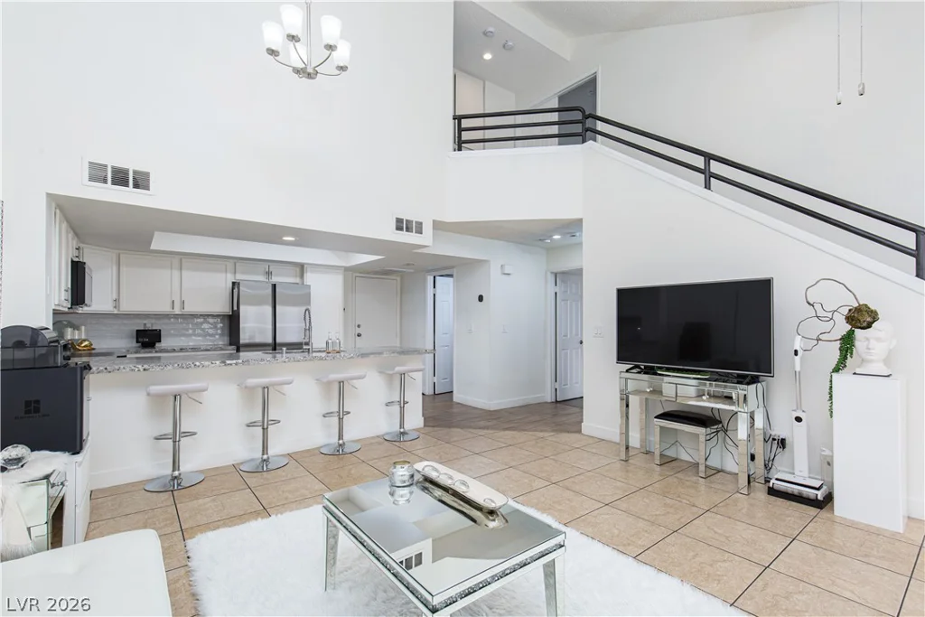 5627 Vineyard, Las Vegas, NV 89110