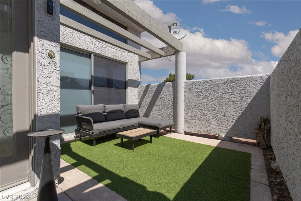 5627 Vineyard, Las Vegas, NV 89110