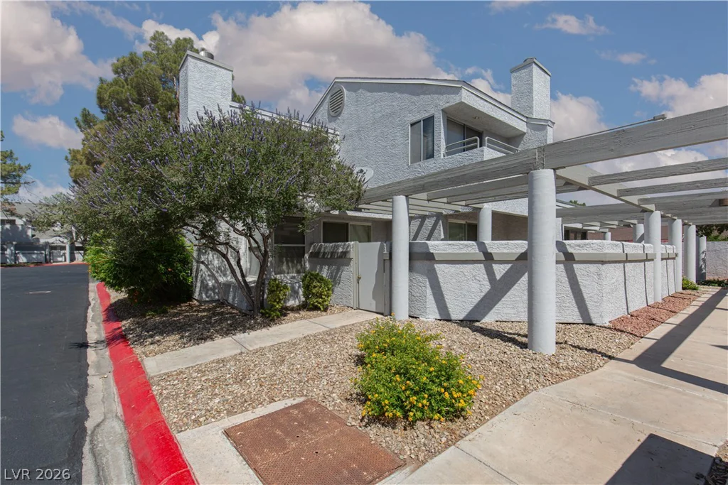 5627 Vineyard, Las Vegas, NV 89110