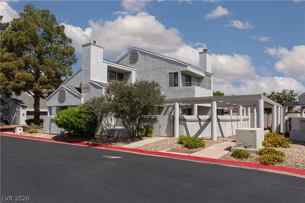 5627 Vineyard, Las Vegas, NV 89110