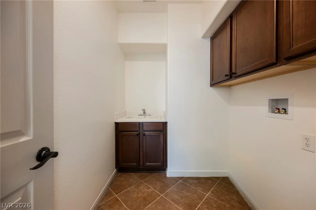 8735 Mount Mira Loma, Las Vegas, NV 89178