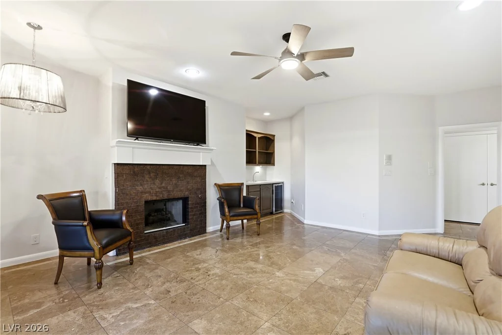 1940 Jasmine Joy, Las Vegas, NV 89117
