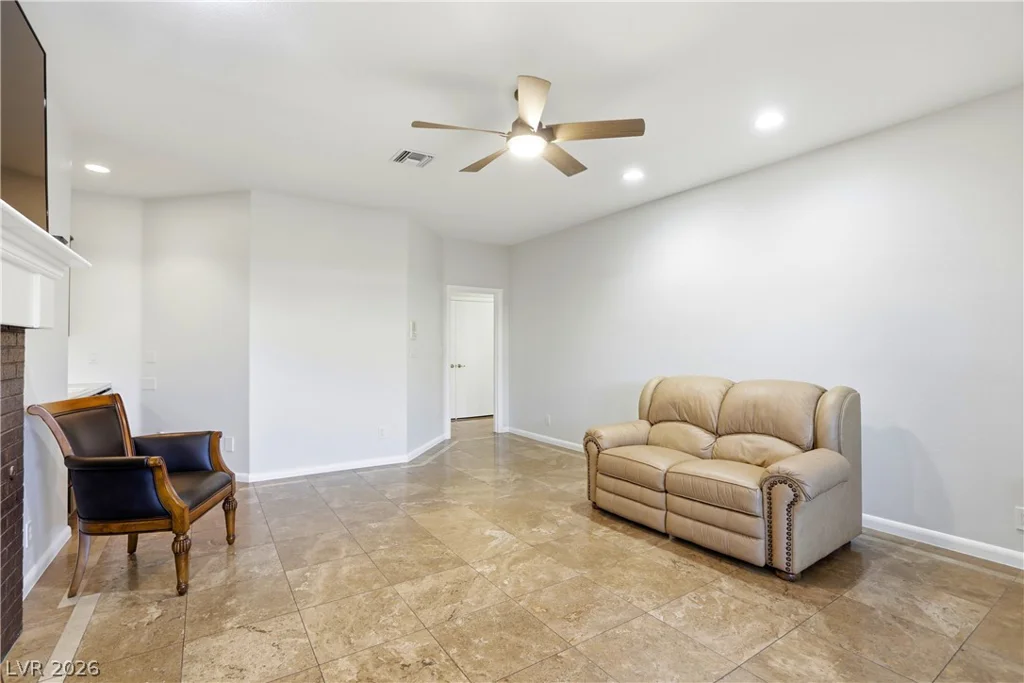 1940 Jasmine Joy, Las Vegas, NV 89117