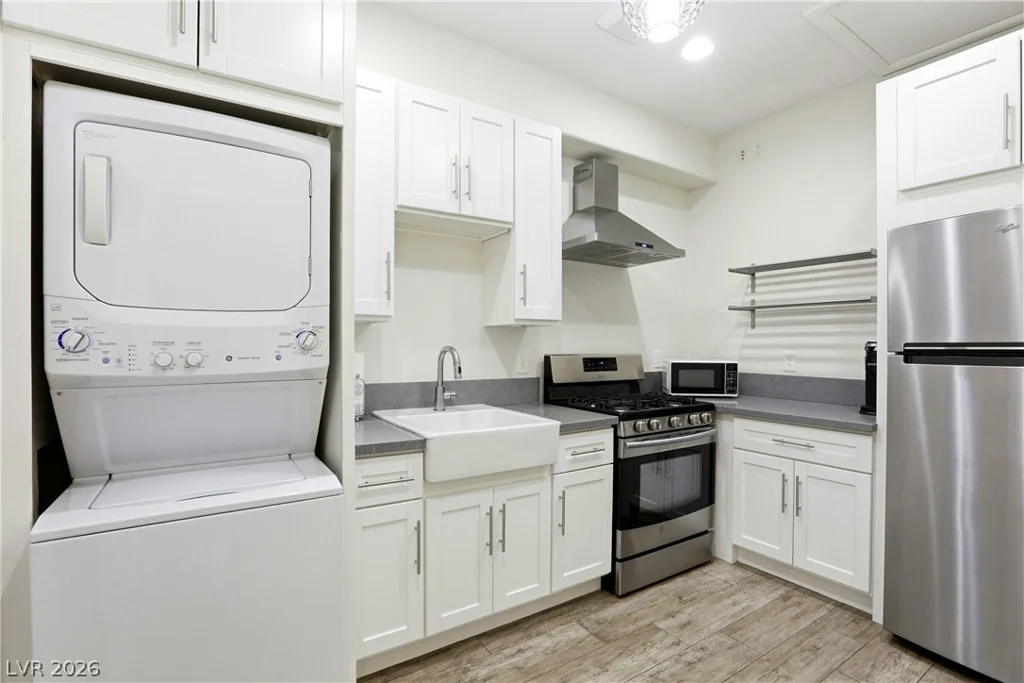 1940 Jasmine Joy, Las Vegas, NV 89117