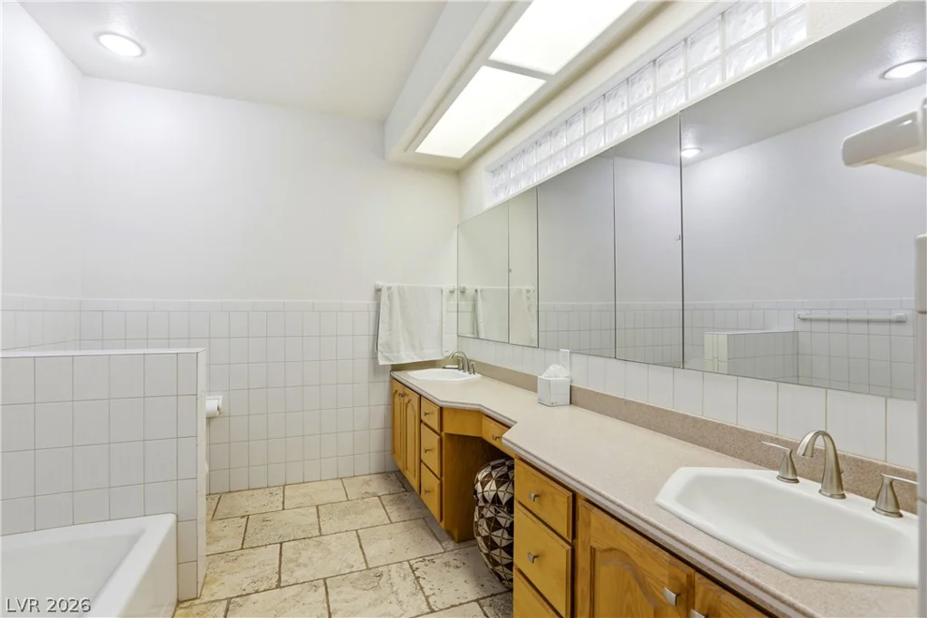1940 Jasmine Joy, Las Vegas, NV 89117