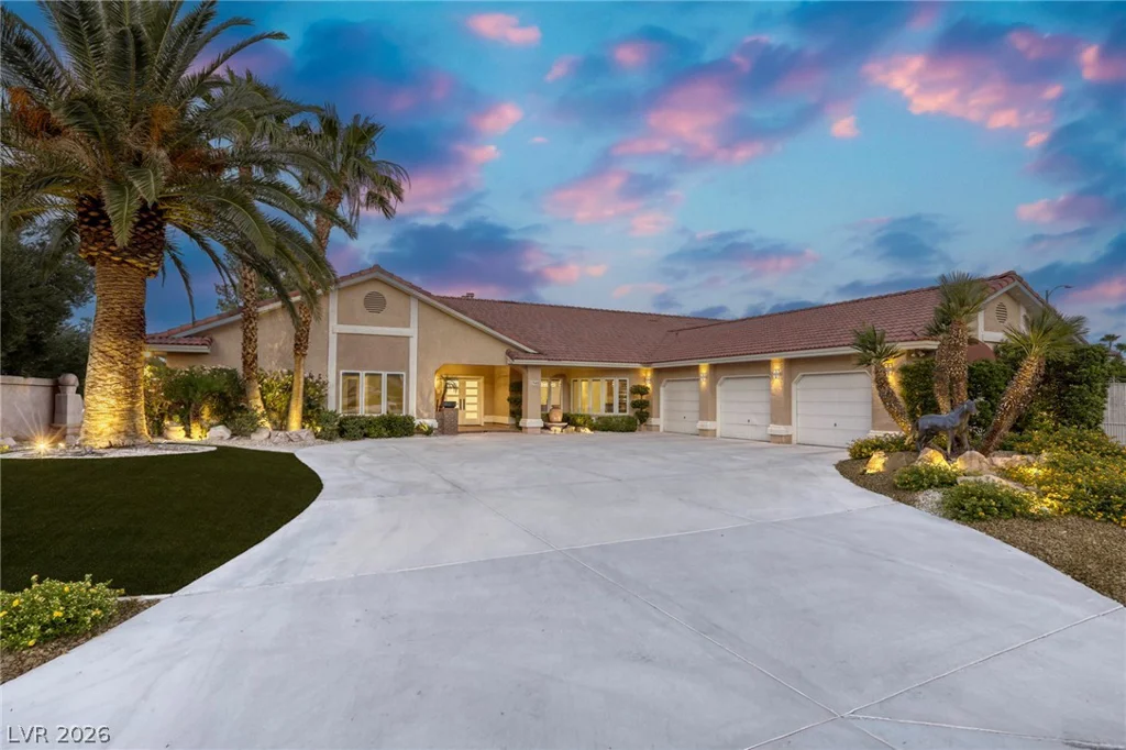 1940 Jasmine Joy, Las Vegas, NV 89117