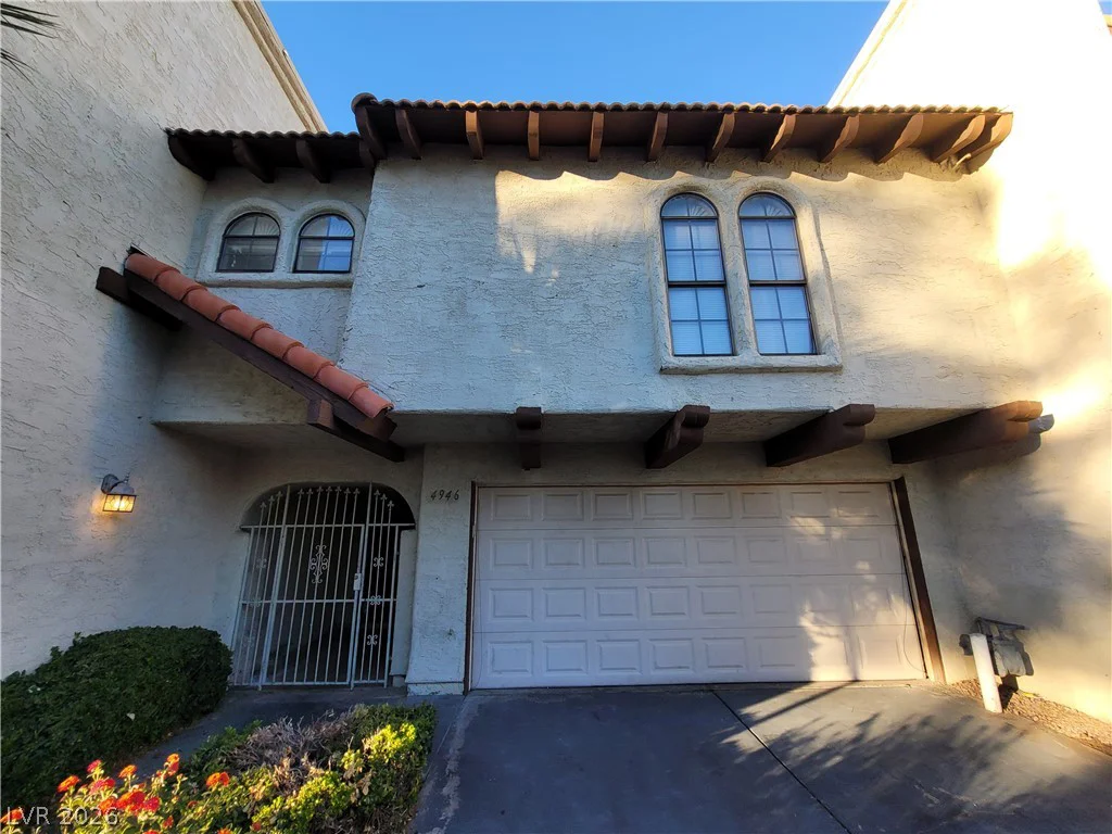 4946 MOZART, Las Vegas, NV 89146