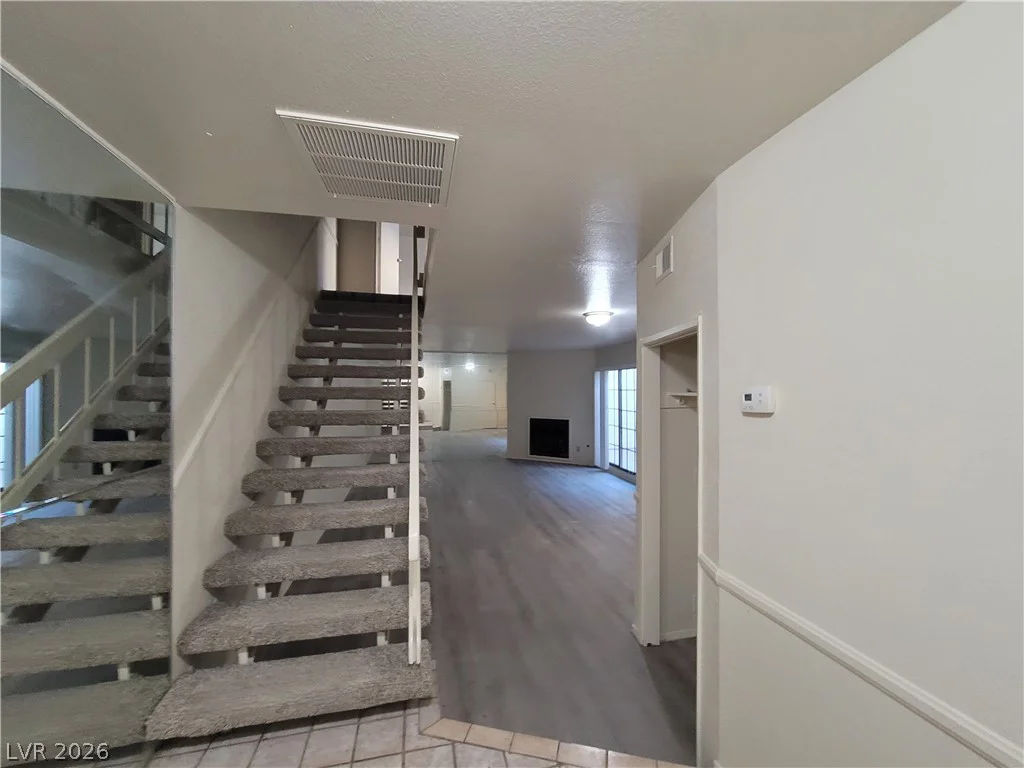 4946 MOZART, Las Vegas, NV 89146