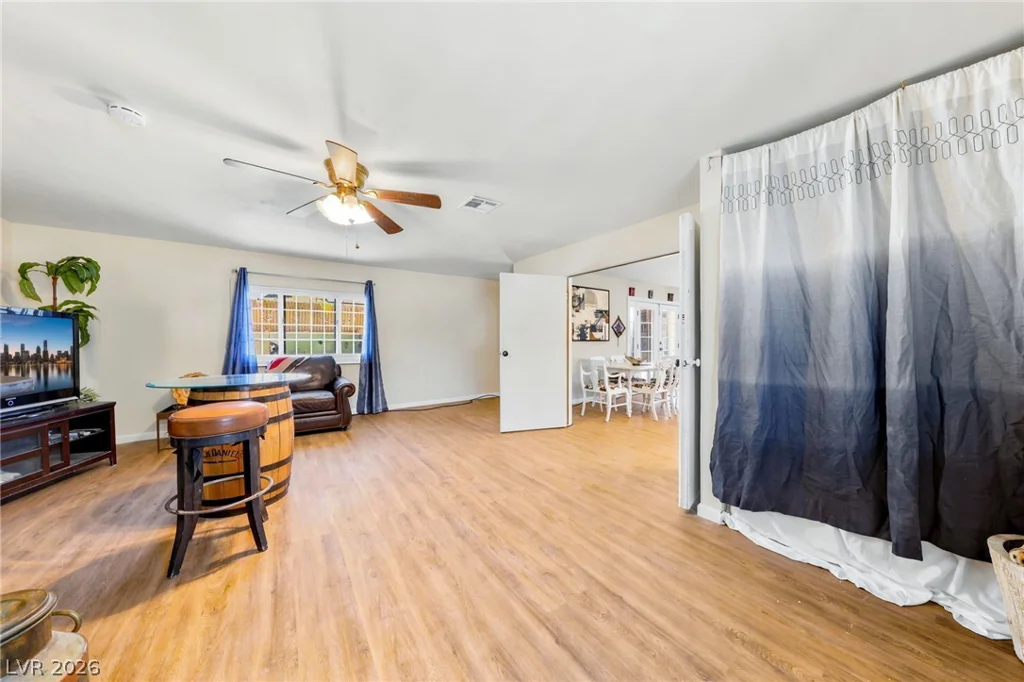 1631 Ottawa, Las Vegas, NV 89169