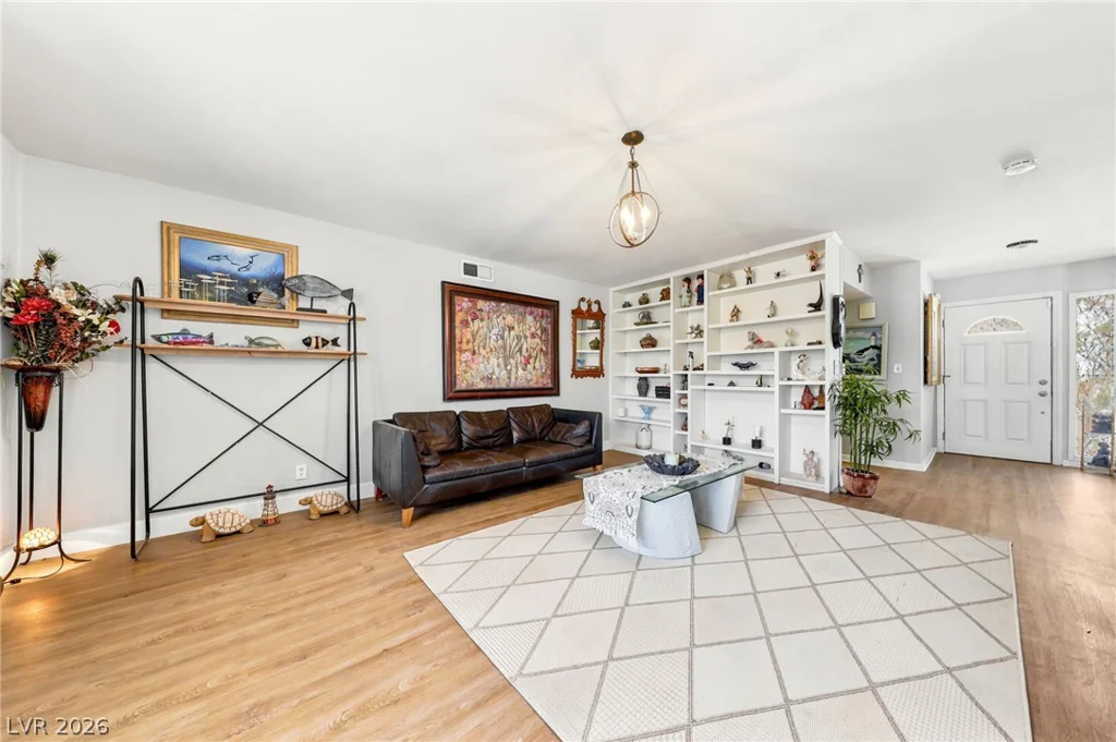 1631 Ottawa, Las Vegas, NV 89169