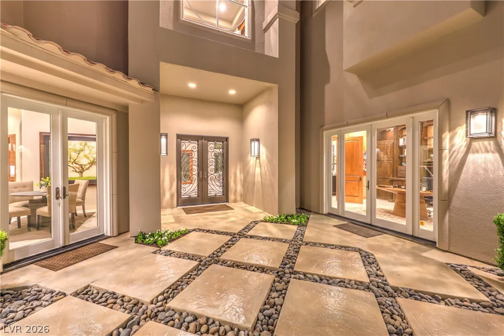 9704 Highridge, Las Vegas, NV 89134