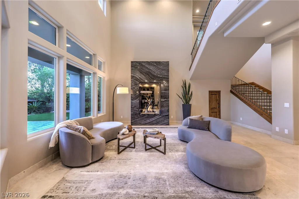 9704 Highridge, Las Vegas, NV 89134