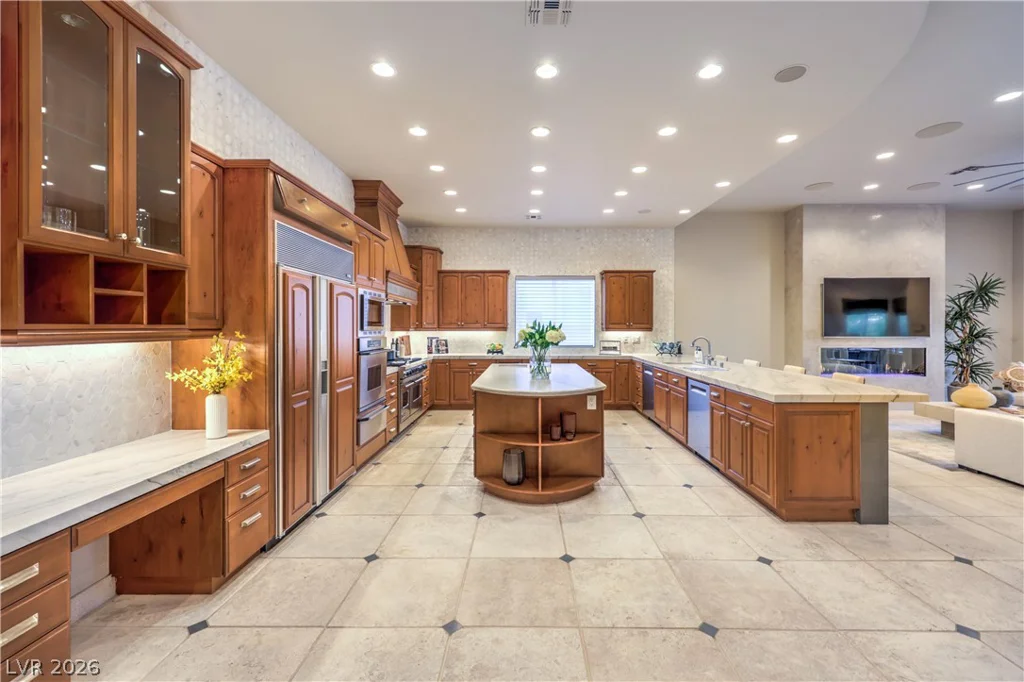 9704 Highridge, Las Vegas, NV 89134