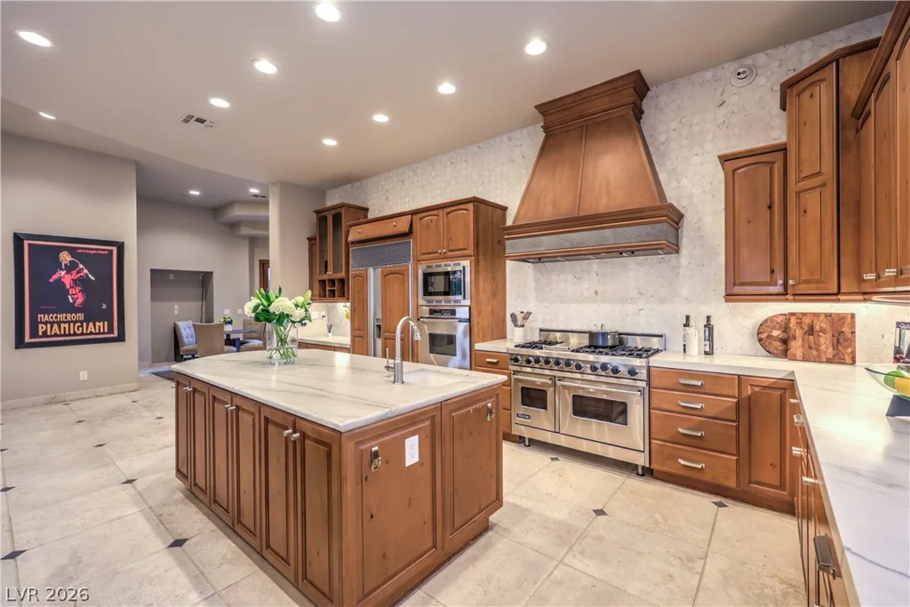 9704 Highridge, Las Vegas, NV 89134