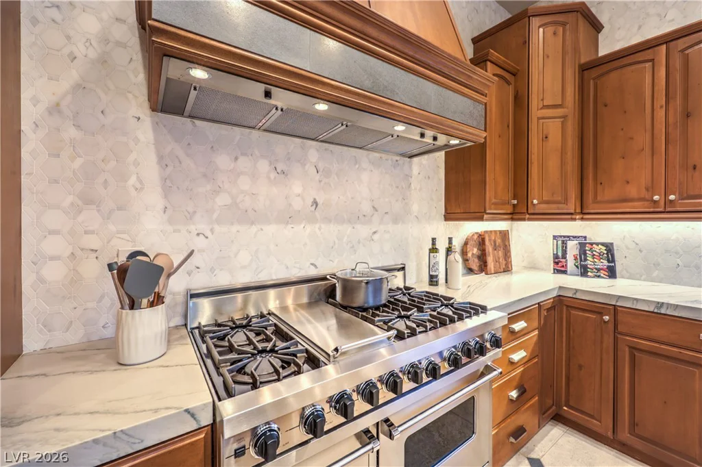 9704 Highridge, Las Vegas, NV 89134
