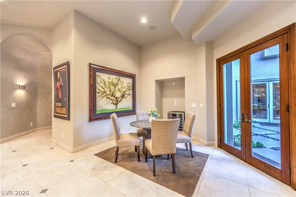 9704 Highridge, Las Vegas, NV 89134
