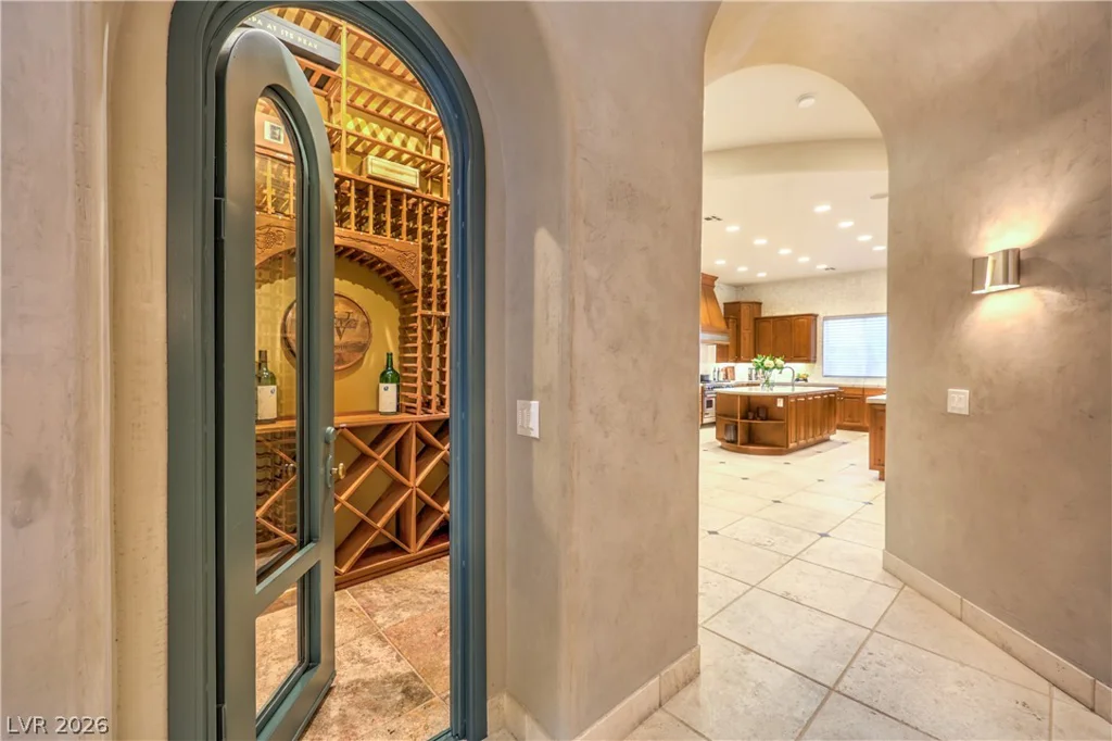9704 Highridge, Las Vegas, NV 89134