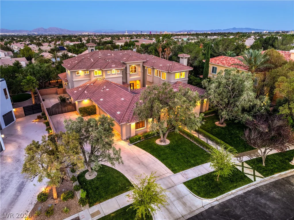 9704 Highridge, Las Vegas, NV 89134