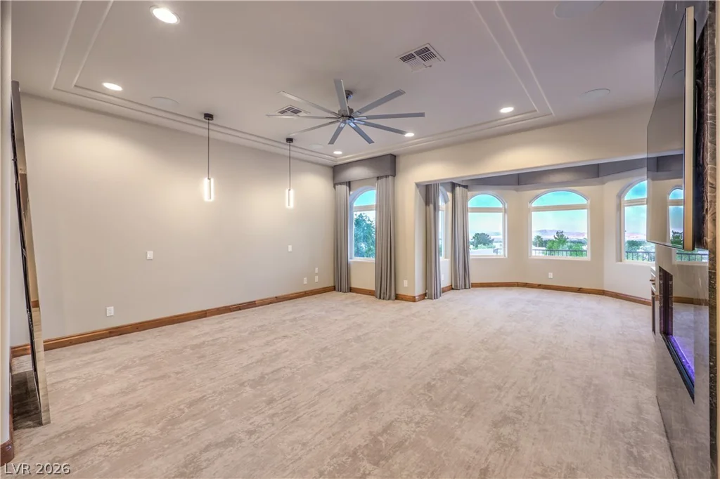 9704 Highridge, Las Vegas, NV 89134