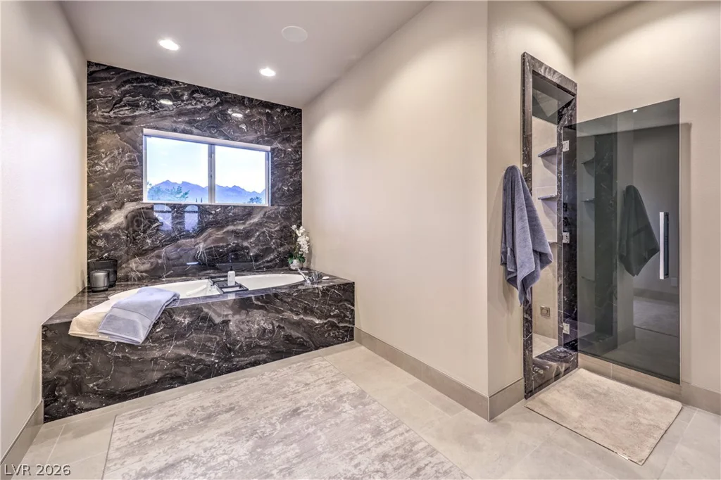 9704 Highridge, Las Vegas, NV 89134