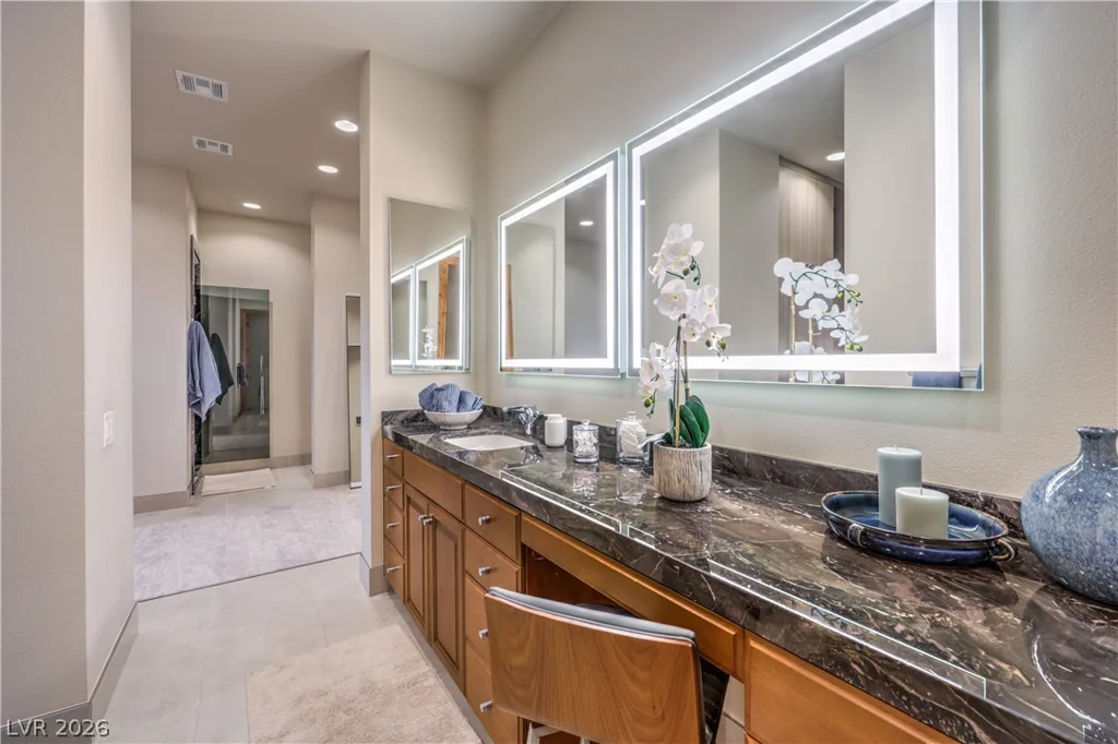 9704 Highridge, Las Vegas, NV 89134