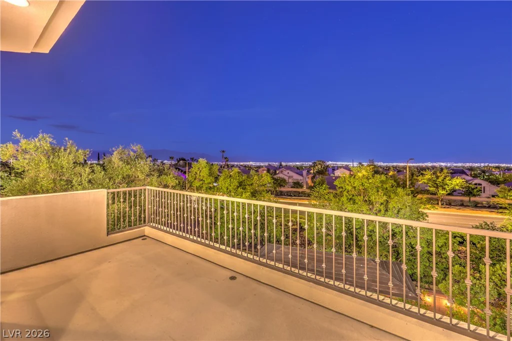9704 Highridge, Las Vegas, NV 89134