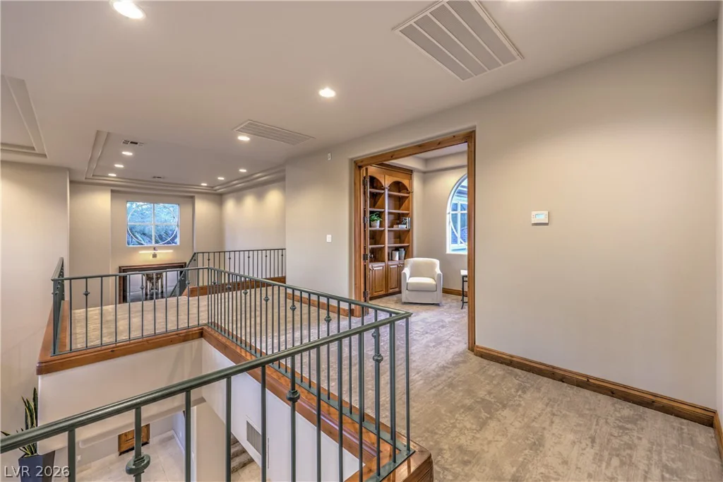 9704 Highridge, Las Vegas, NV 89134