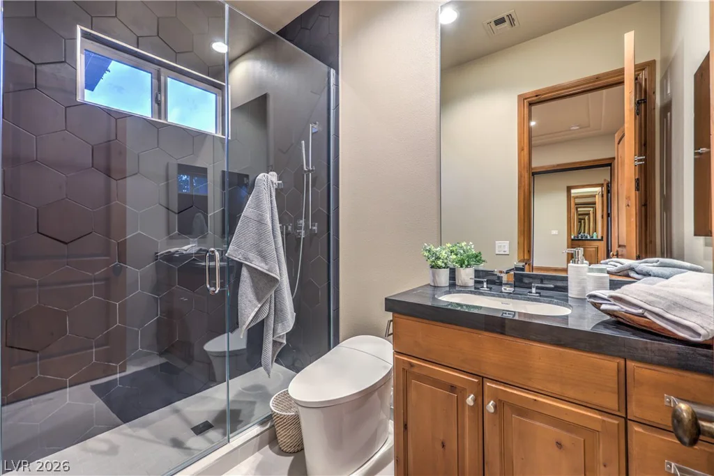 9704 Highridge, Las Vegas, NV 89134