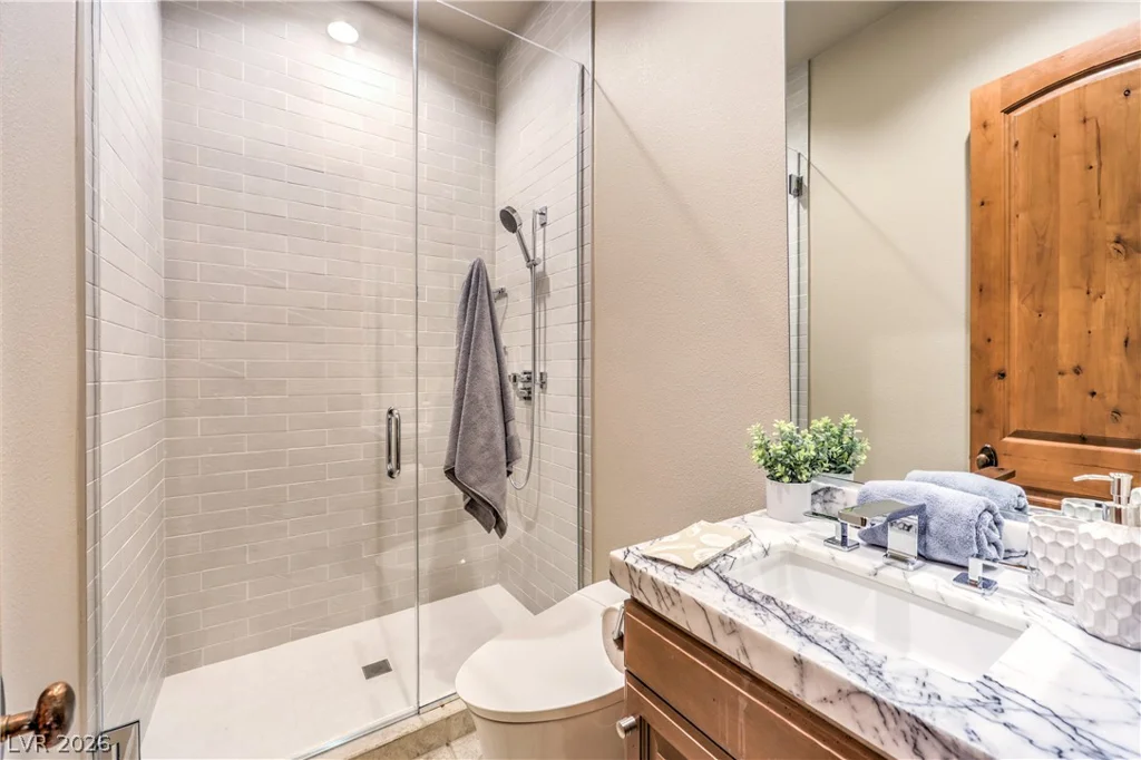 9704 Highridge, Las Vegas, NV 89134