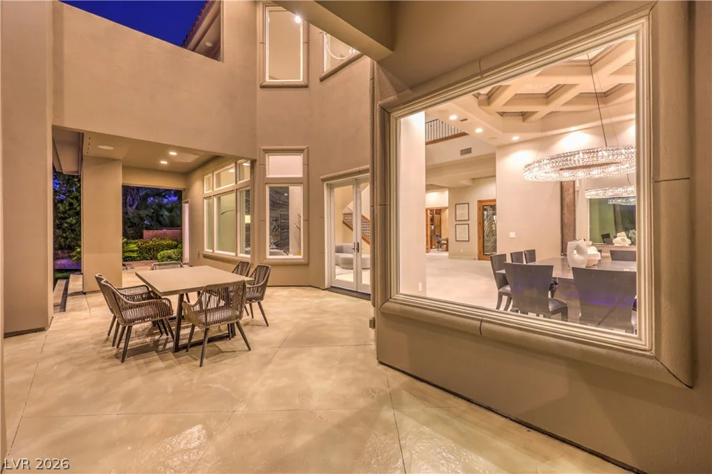 9704 Highridge, Las Vegas, NV 89134