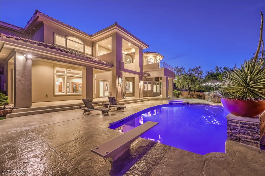 9704 Highridge, Las Vegas, NV 89134
