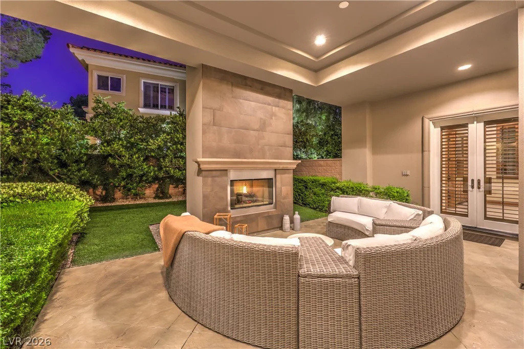 9704 Highridge, Las Vegas, NV 89134