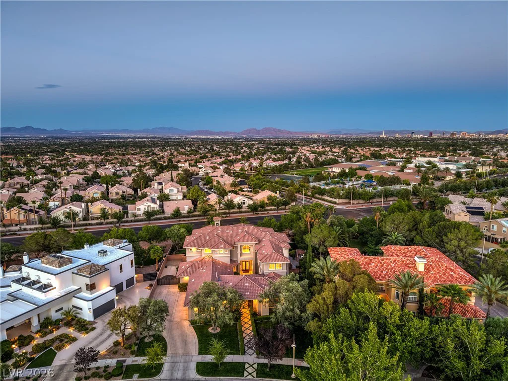 9704 Highridge, Las Vegas, NV 89134