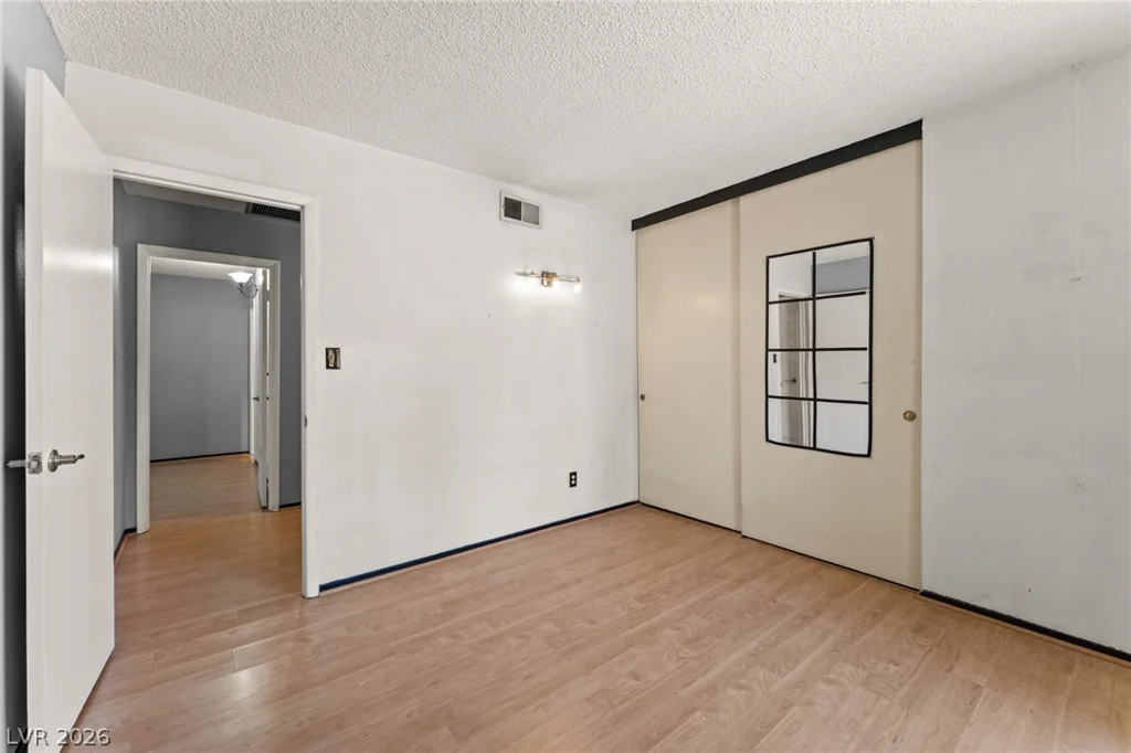 2905 Brady, Las Vegas, NV 89101