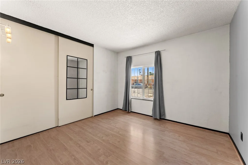 2905 Brady, Las Vegas, NV 89101